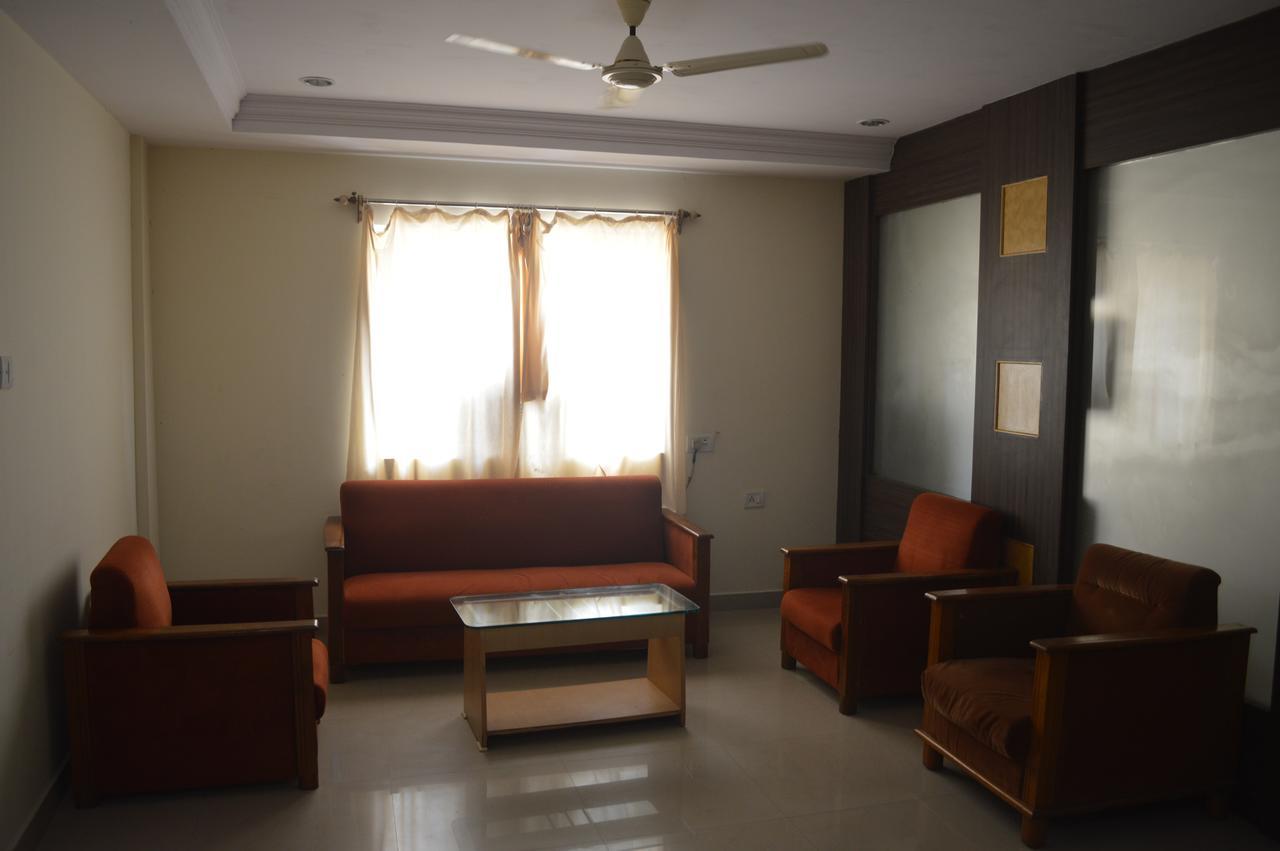 Hotel City Palace Brahmapur Extérieur photo