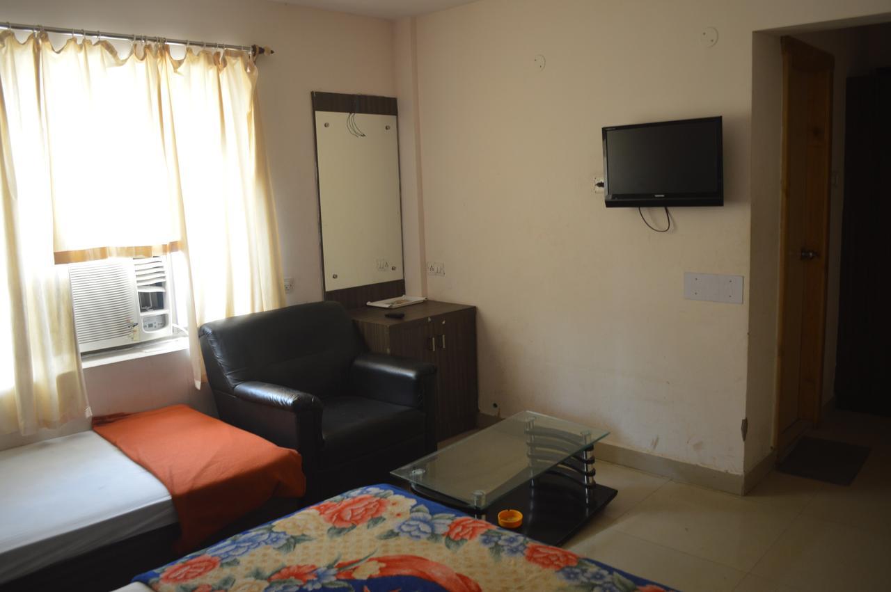 Hotel City Palace Brahmapur Extérieur photo