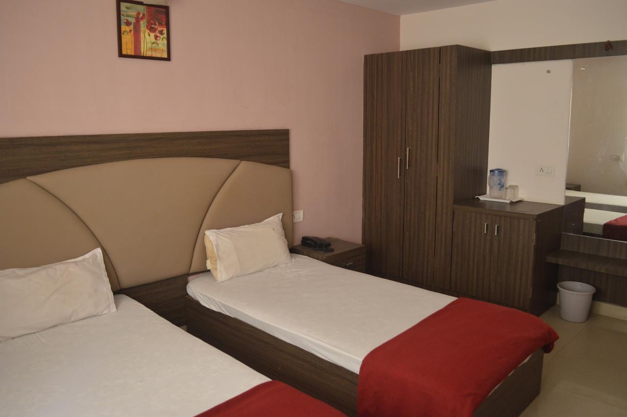 Hotel City Palace Brahmapur Chambre photo